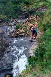 (d63) Bo op die amfiteater - Tugela waterval.jpg (53988 bytes)
